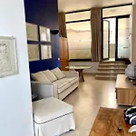 Apartment Blu Bay